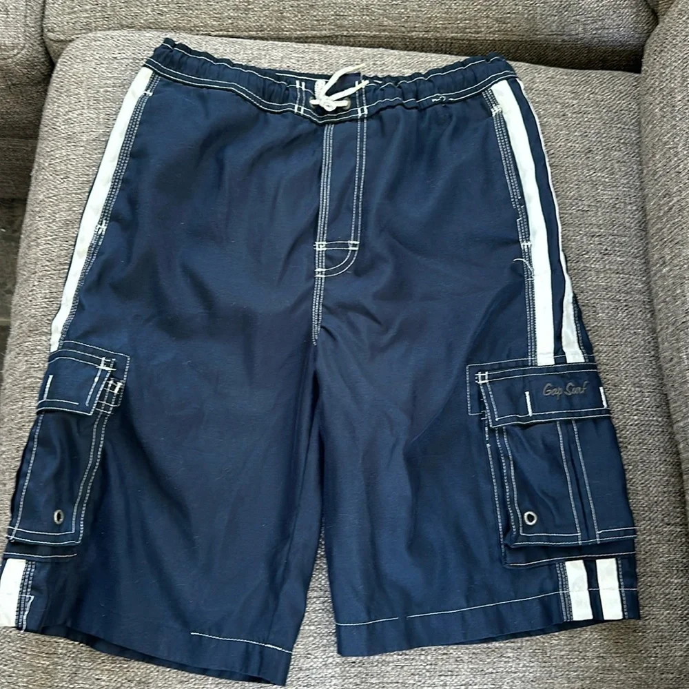 Gap Kids Boy's size 14-16 Navy White Lined Cargo Swim Shorts